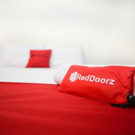 Hotel Reddoorz Near Mal Abepura Jayapura Exteriér fotografie