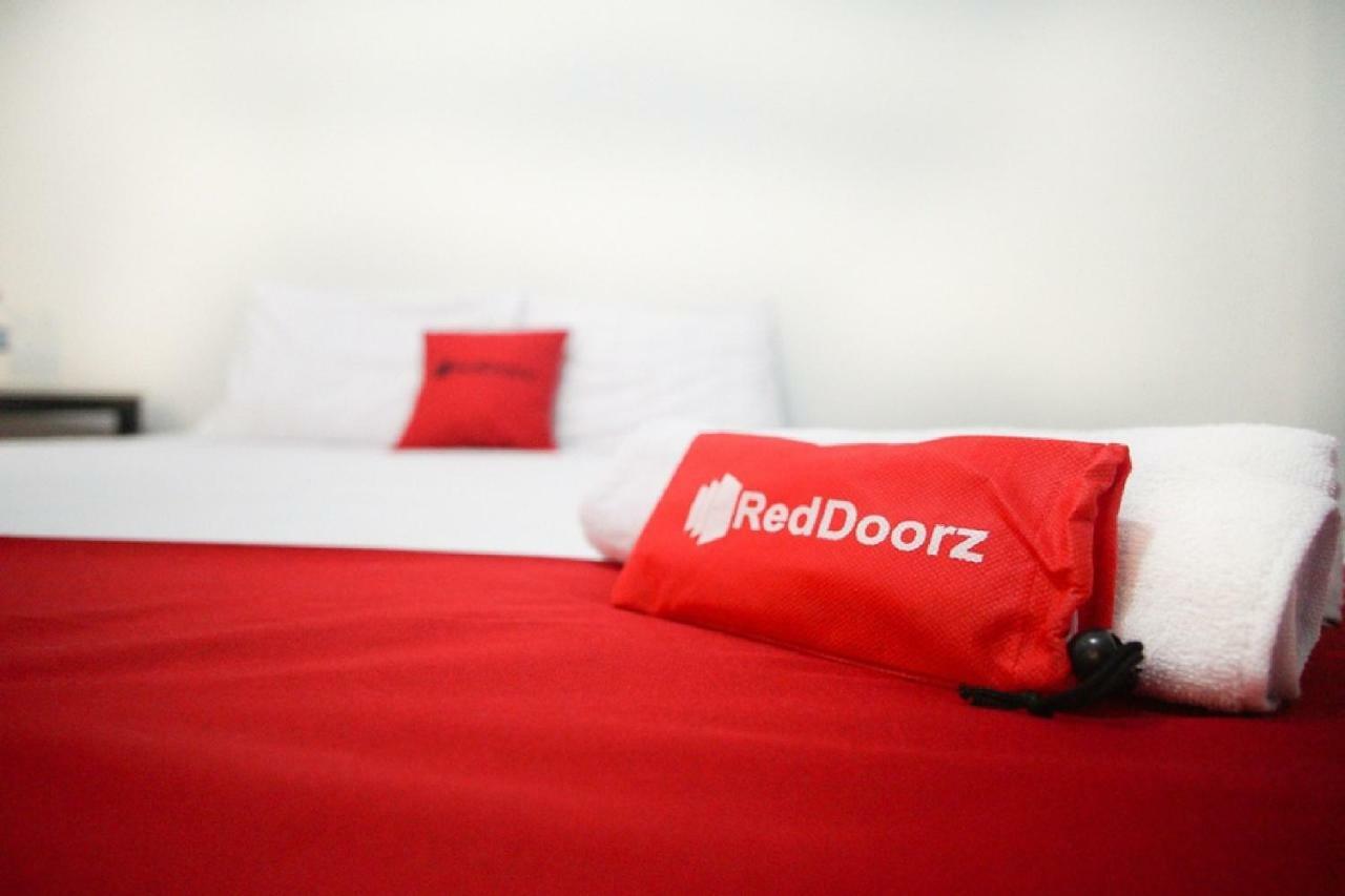 Hotel Reddoorz Near Mal Abepura Jayapura Exteriér fotografie