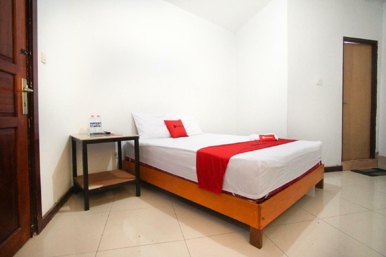 Hotel Reddoorz Near Mal Abepura Jayapura Exteriér fotografie