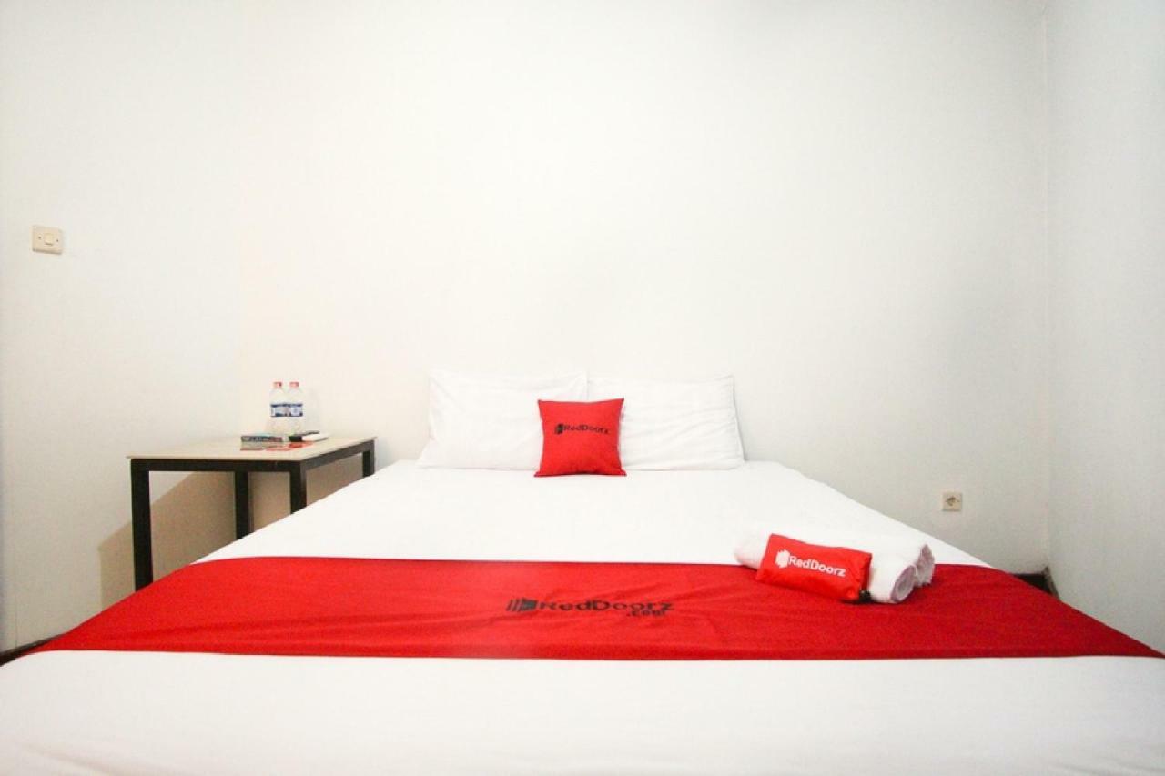 Hotel Reddoorz Near Mal Abepura Jayapura Exteriér fotografie