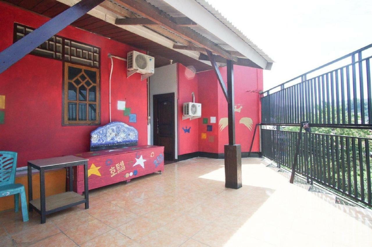 Hotel Reddoorz Near Mal Abepura Jayapura Exteriér fotografie